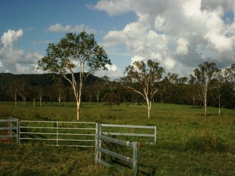 92 Dunn Road, Sarina QLD 4737