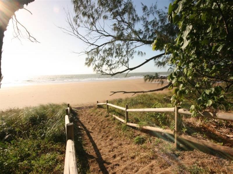 60 Westcott Avenue, Campwin Beach QLD 4737