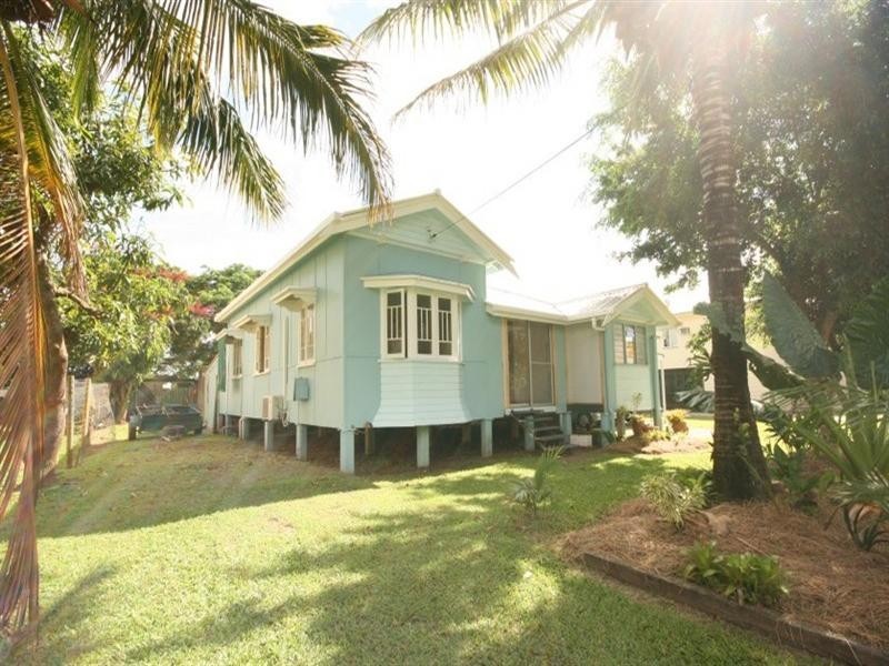 8 Keating, Armstrong Beach QLD 4737
