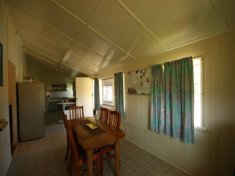 48 Ventons Road, Sarina QLD 4737