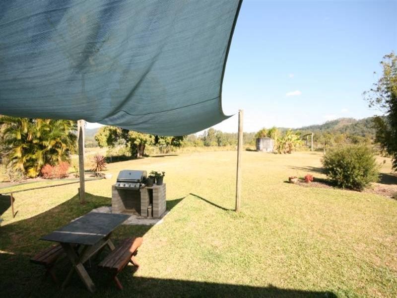 48 Ventons Road, Sarina QLD 4737