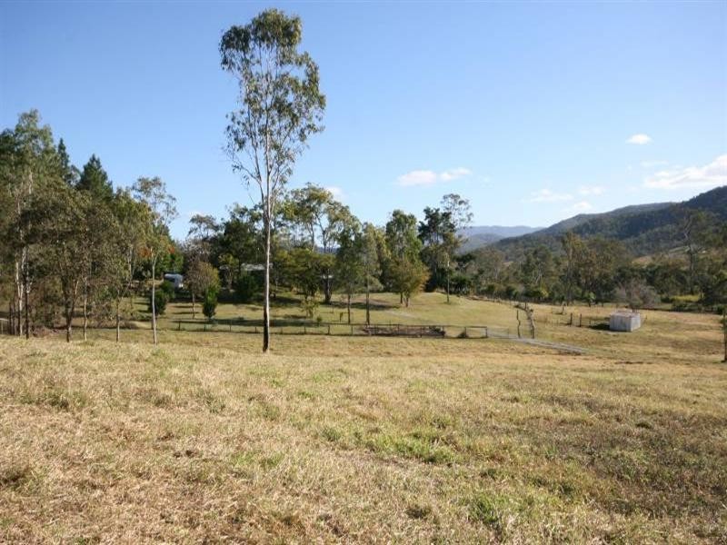12 Lawrie, Sarina Range QLD 4737