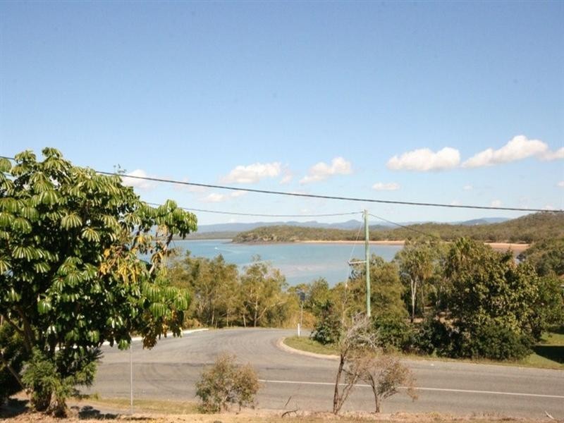 20 Pop Petersen, Sarina Beach QLD 4737