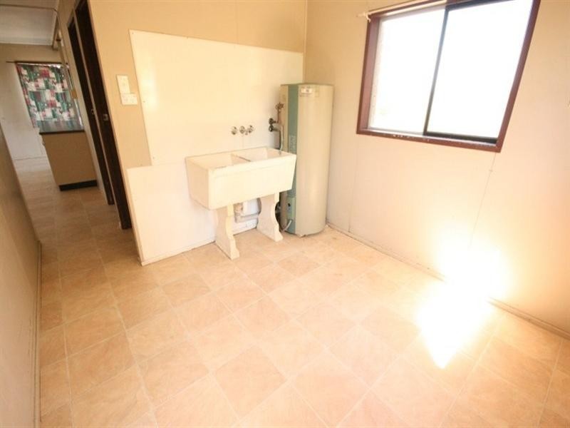 20 Pop Petersen, Sarina Beach QLD 4737