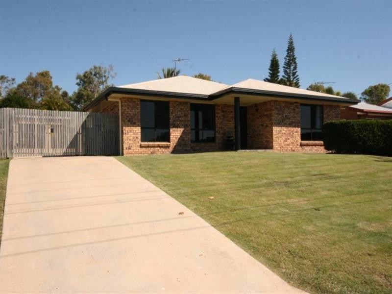 29 Brooksfield, Sarina Beach QLD 4737