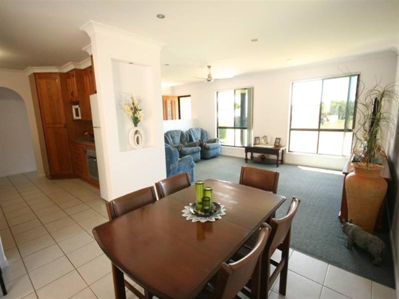 29 Brooksfield, Sarina Beach QLD 4737