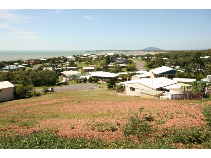 8 Reef Court, Ilbilbie QLD 4738