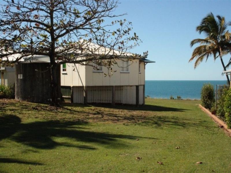 31 Westcott Avne, Sarina QLD 4737