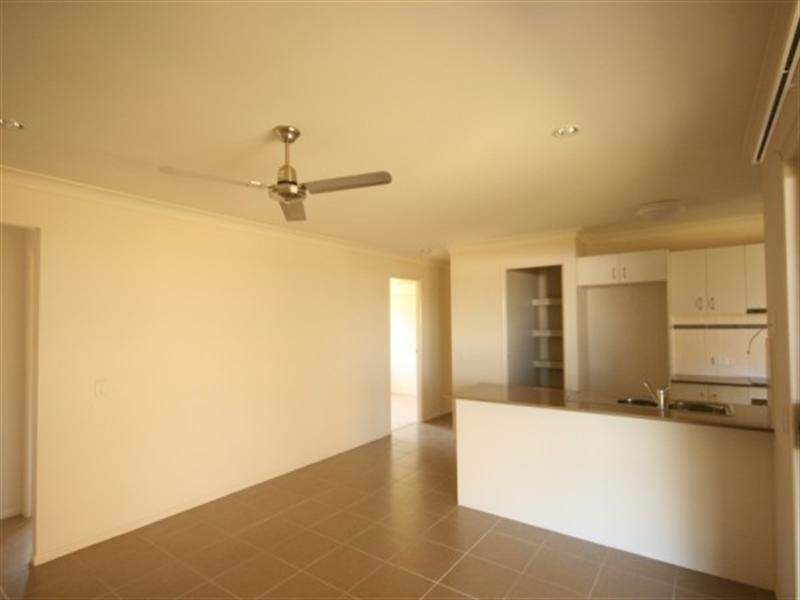 41 Jackson, Sarina QLD 4737