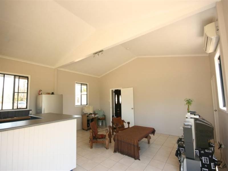 109 Miran Khan, Armstrong Beach QLD 4737