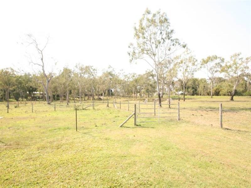 109 Miran Khan, Armstrong Beach QLD 4737