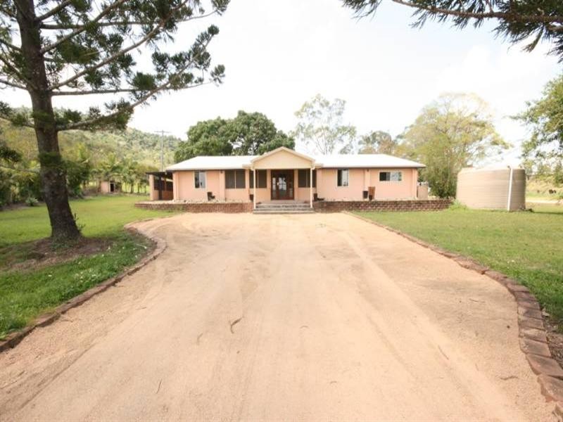 288 Sarina Beach, Sarina QLD 4737