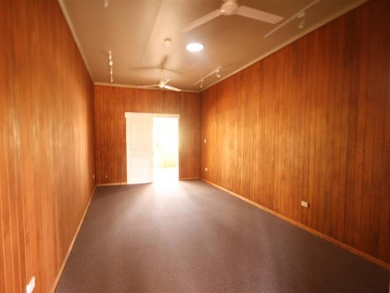 288 Sarina Beach, Sarina QLD 4737
