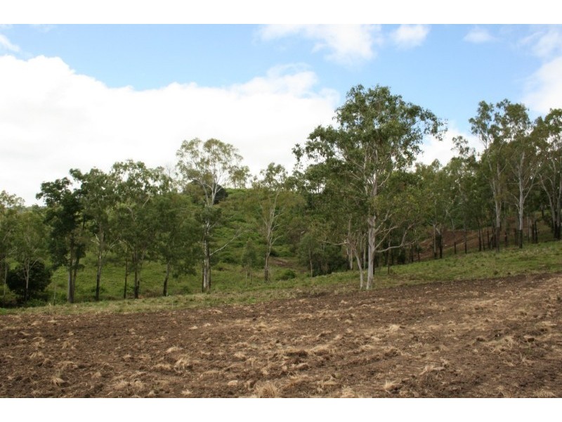 100 Middle Creek Dam Road, Sarina QLD 4737