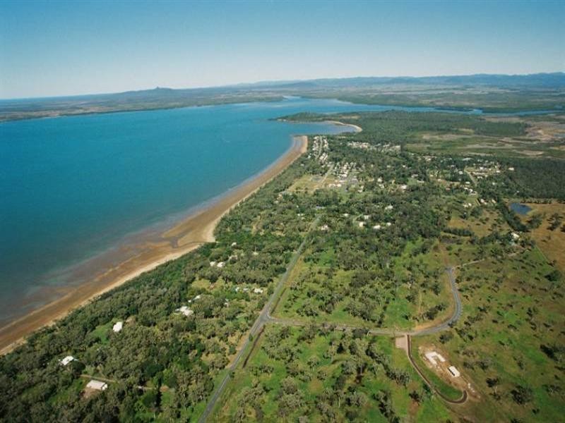 54 Crescent, Armstrong Beach QLD 4737