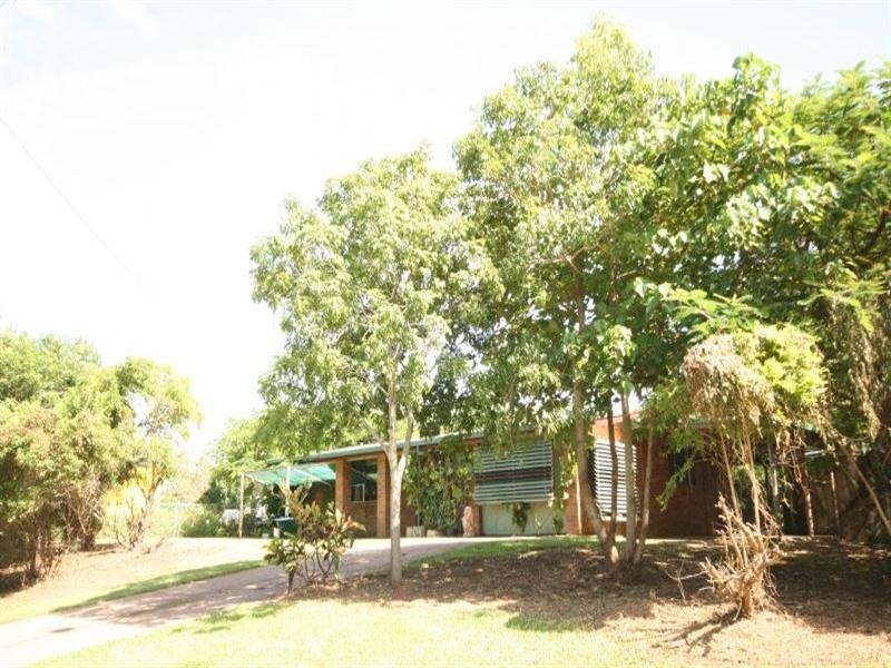 54 Crescent, Armstrong Beach QLD 4737