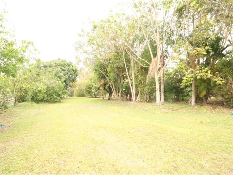 54 Crescent, Armstrong Beach QLD 4737