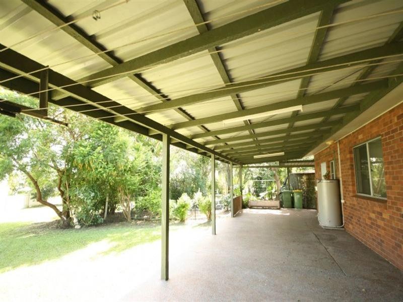 54 Crescent, Armstrong Beach QLD 4737