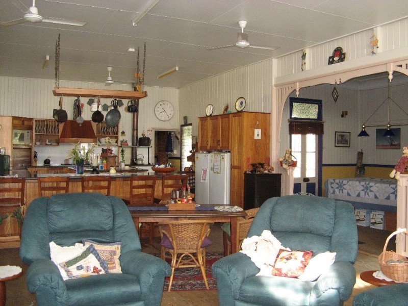 2758 Airstrip Road, Nebo QLD 4742
