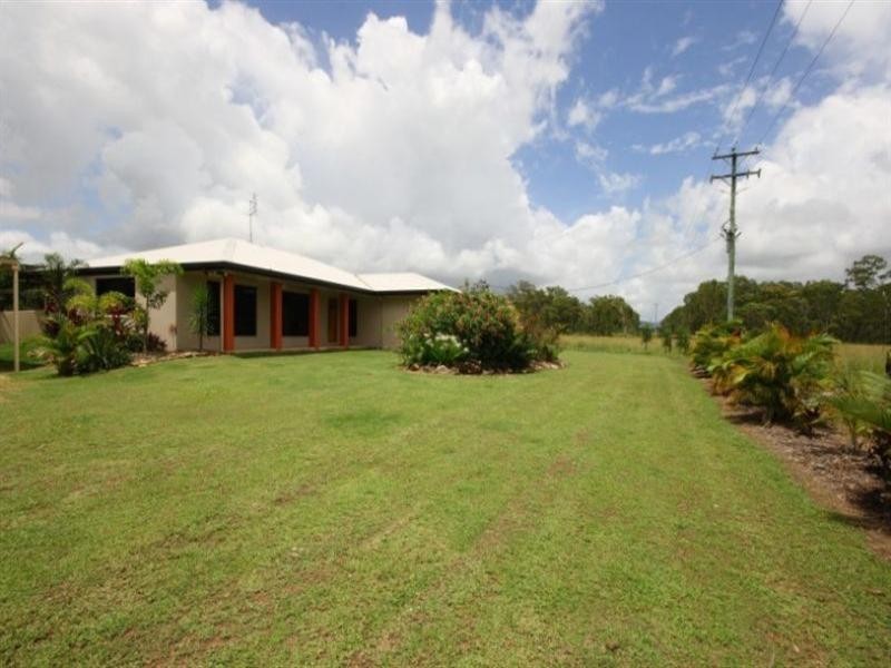 165 Smart Road, Sarina QLD 4737