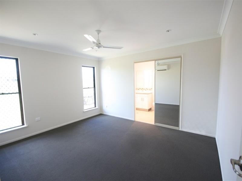 11 Reef Drive, Sarina QLD 4737