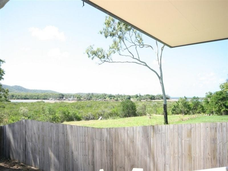 32 Morris, Campwin Beach QLD 4737