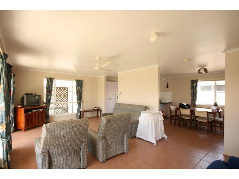 8 Brooksfield Drive, Sarina QLD 4737