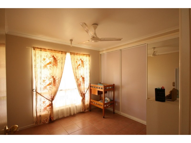 8 Brooksfield Drive, Sarina QLD 4737