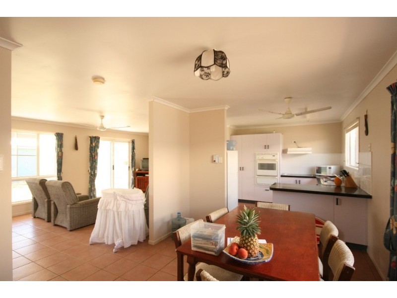 8 Brooksfield Drive, Sarina Beach QLD 4737