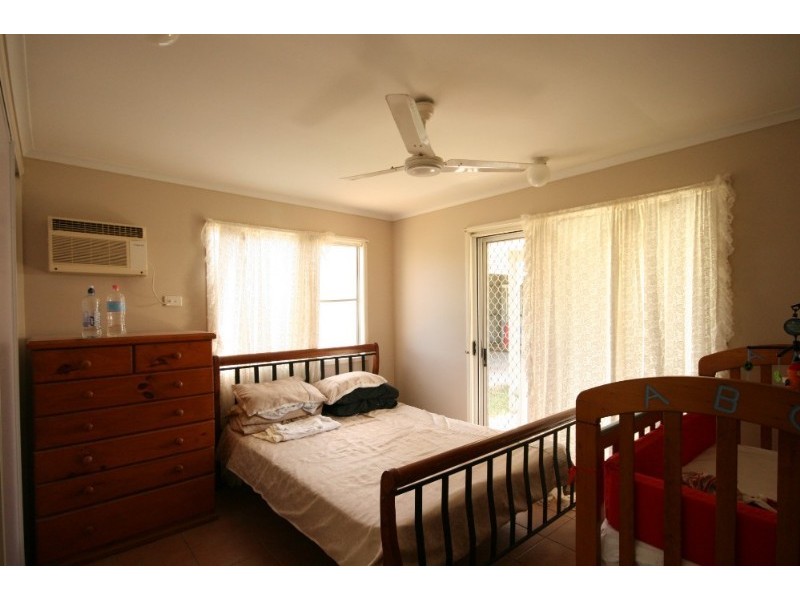 8 Brooksfield Drive, Sarina Beach QLD 4737