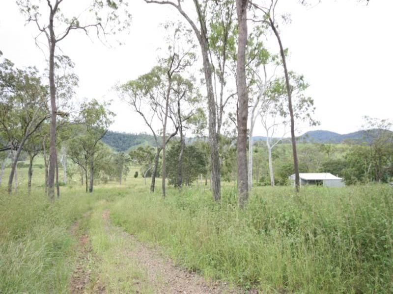 34 Lawrie, Sarina QLD 4737