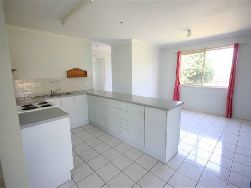 5 Castaway, Hay Point QLD 4740