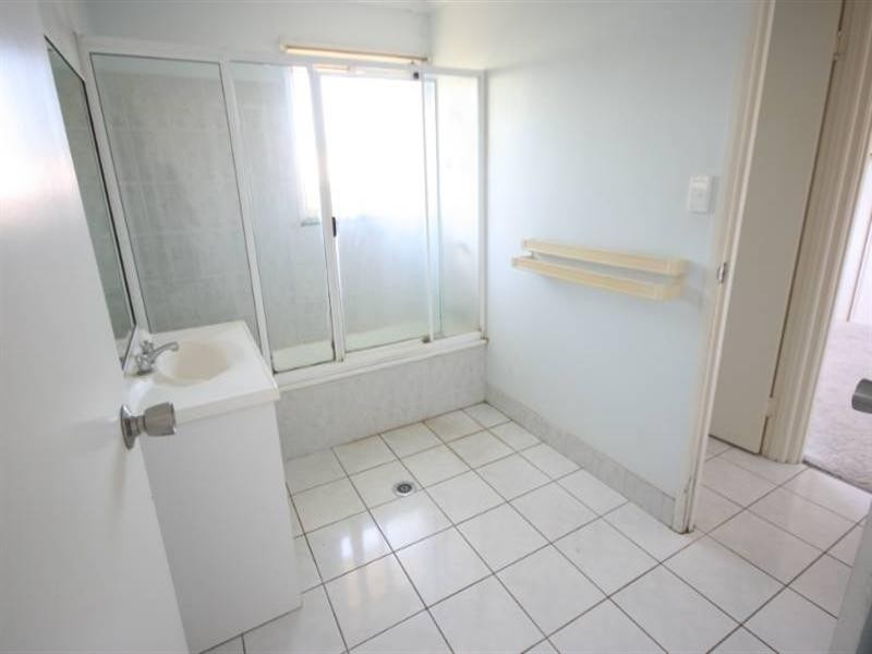 5 Castaway, Hay Point QLD 4740
