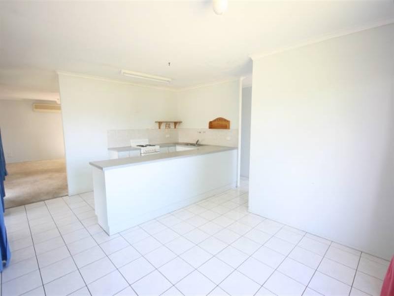 5 Castaway Court, Sarina QLD 4737