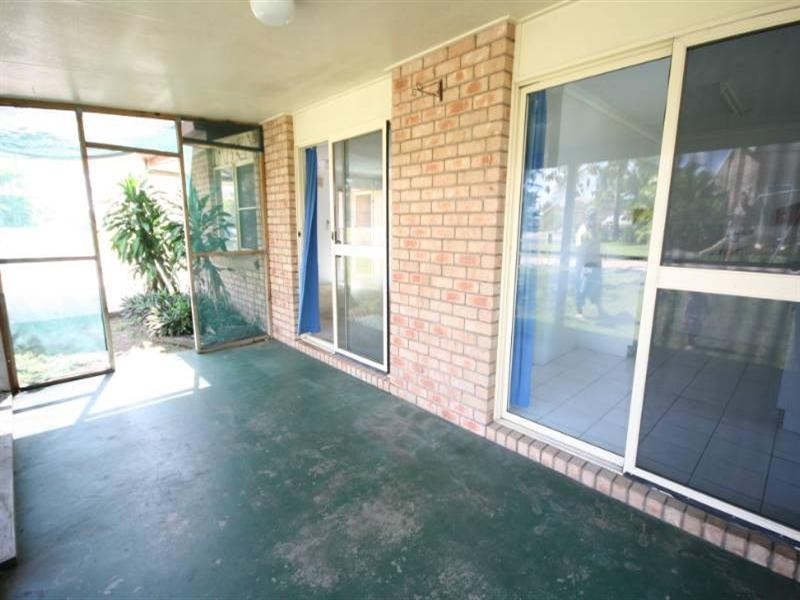 5 Castaway Court, Sarina QLD 4737