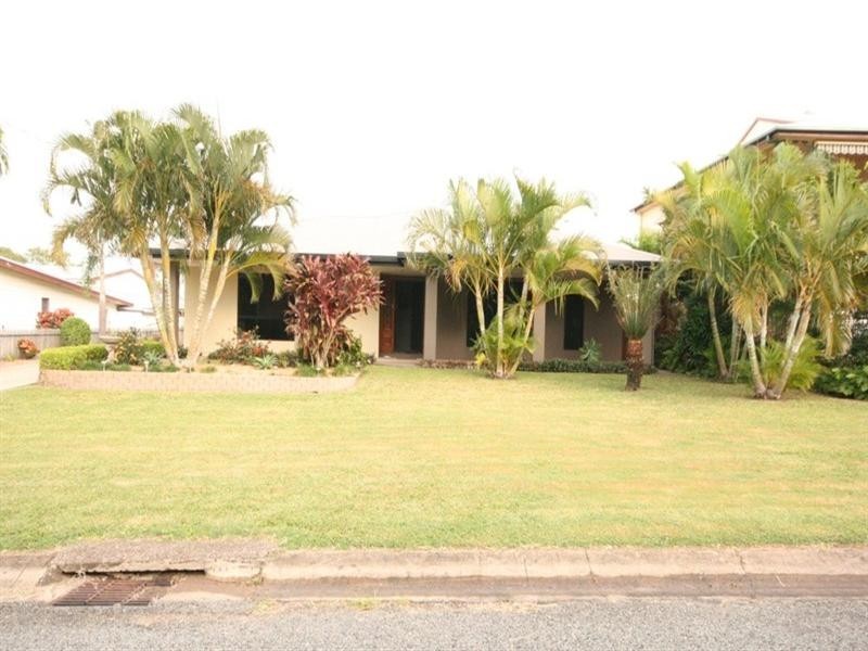 60 Westcott Avenue, Campwin Beach QLD 4737