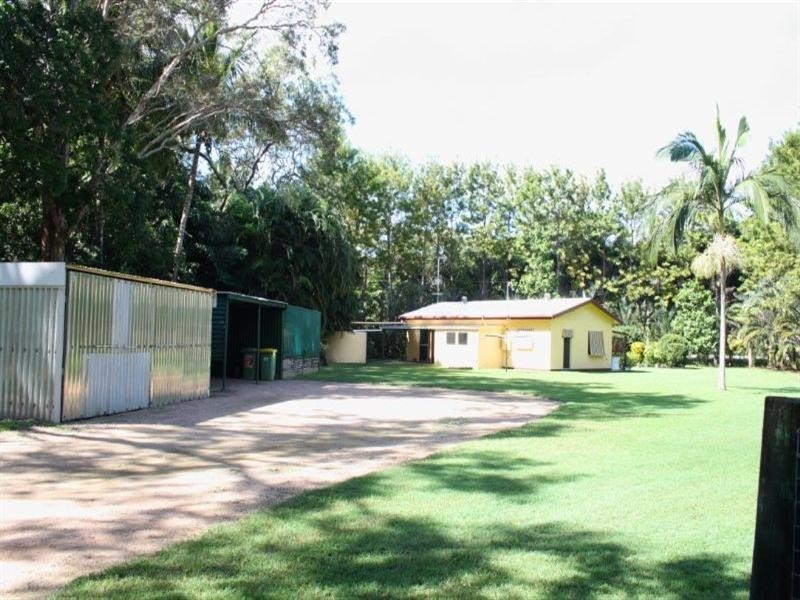 3 Theresa Court, Armstrong Beach QLD 4737