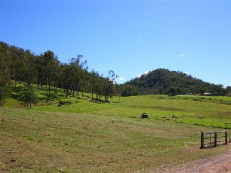 257 West Plane Creek Road, Sarina QLD 4737