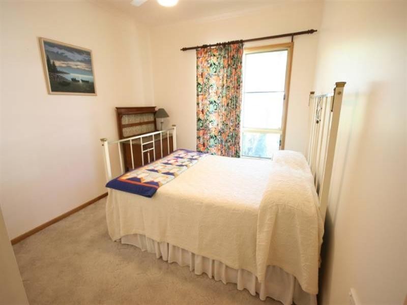 23 Crescent, Armstrong Beach QLD 4737