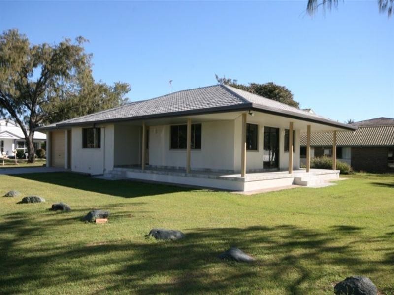 40 Owen Jenkins Drive, Sarina Beach QLD 4737