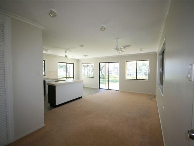 40 Owen Jenkins Drive, Sarina Beach QLD 4737