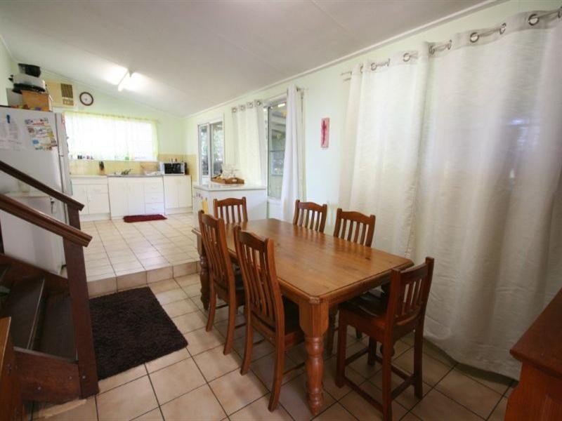 52 Beach Road, Sarina QLD 4737