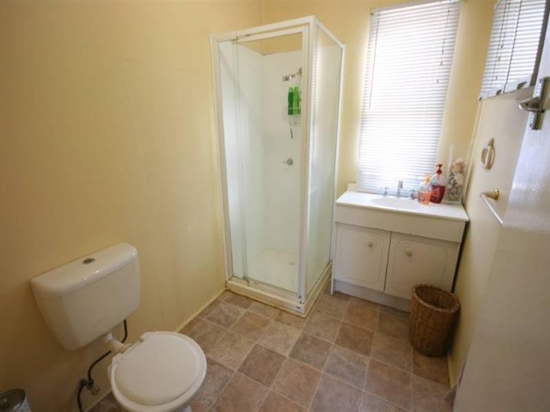 52 Beach Road, Sarina QLD 4737