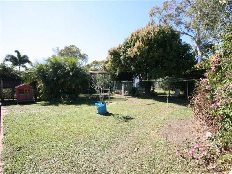 52 Beach Road, Sarina QLD 4737