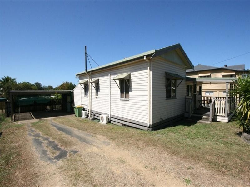 10 Landgon, Sarina QLD 4737