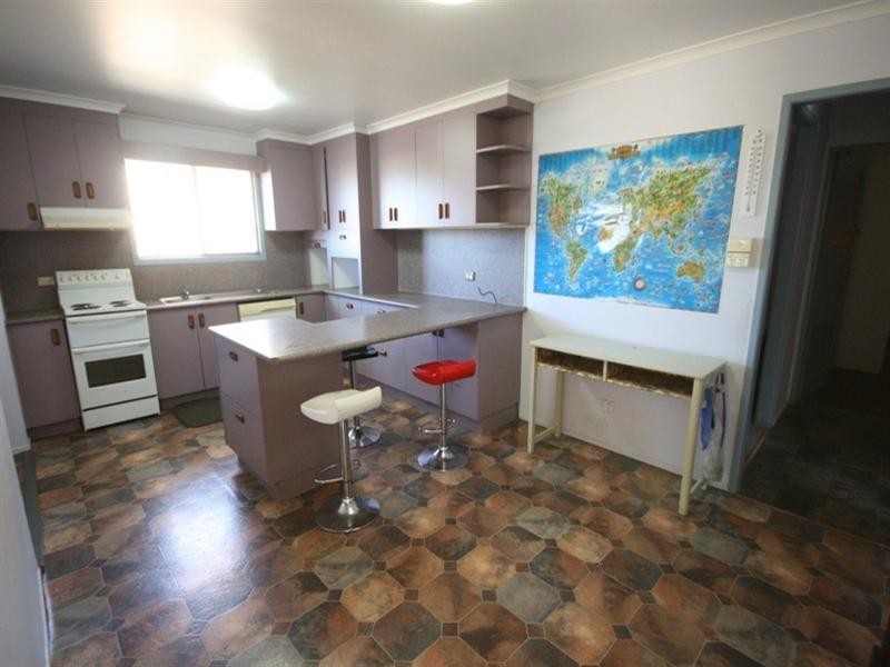 10 Landgon, Sarina QLD 4737