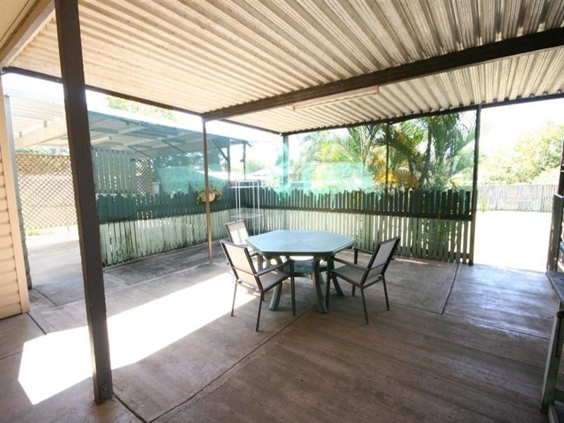10 Landgon, Sarina QLD 4737
