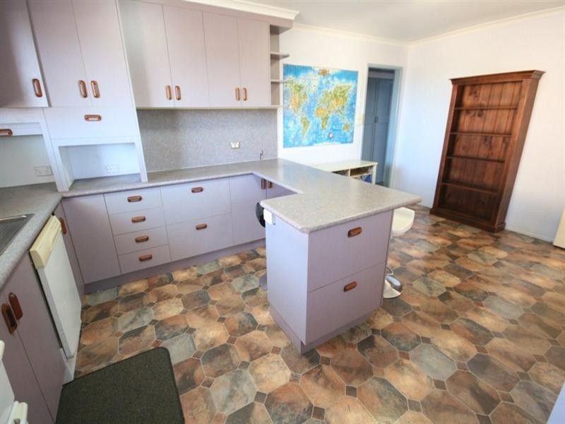 10 Landgon, Sarina QLD 4737