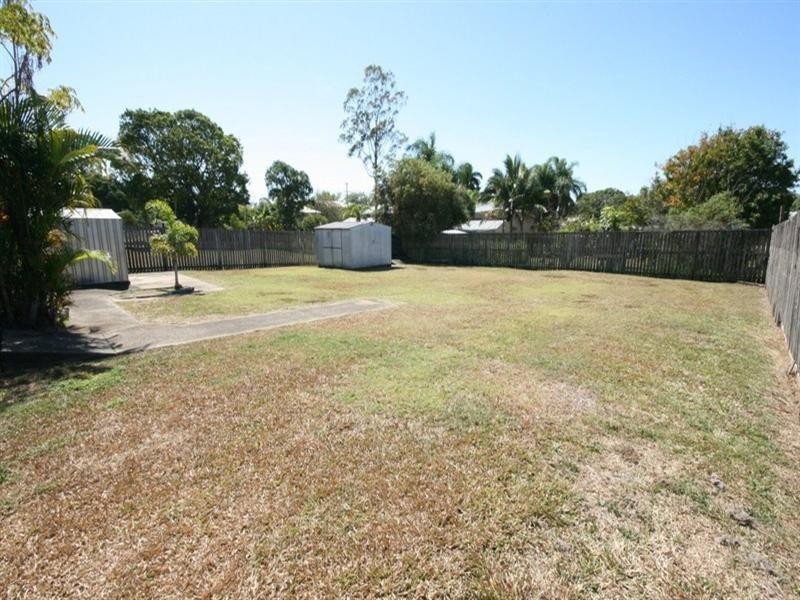 10 Landgon, Sarina QLD 4737