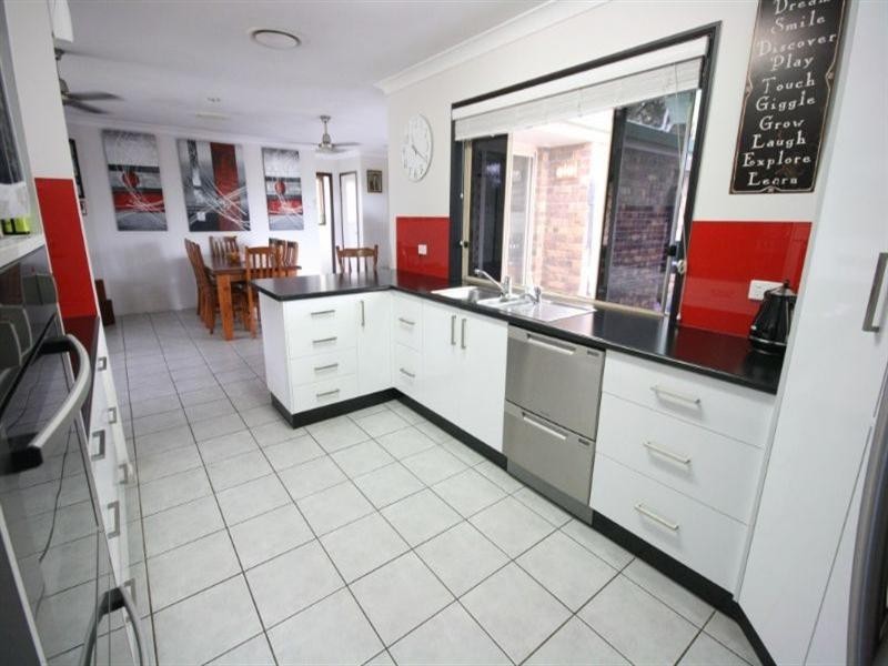 4 Mapley Court, Sarina QLD 4737